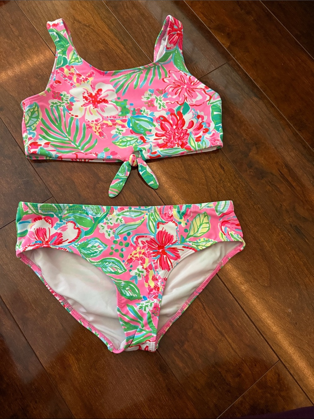 Lilly Pulitzer two piece kiss